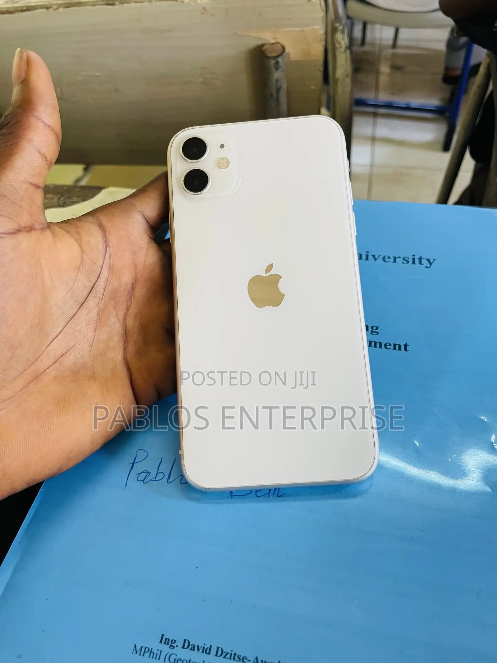 Apple iPhone 11 64 GB White