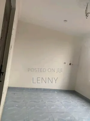 1bdrm Apartment in Behind Starbites, Boundary Road Area for rent
