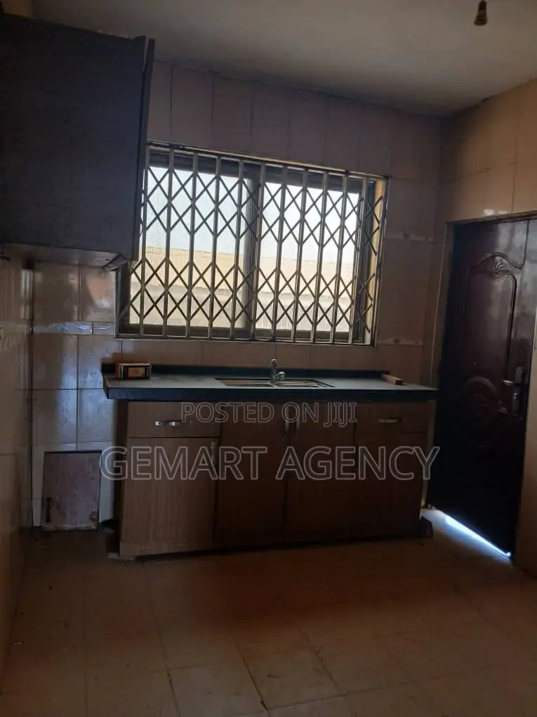 3bdrm House in Taifa for rent