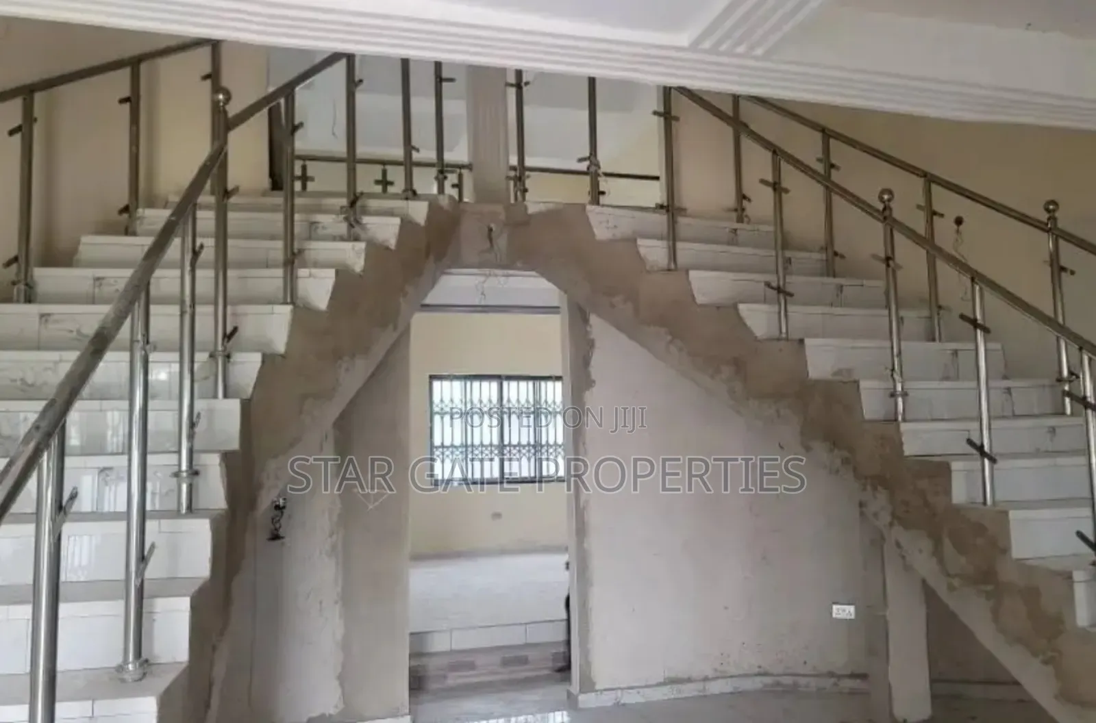 5bdrm House in Sokoban Apaaso (, Kumasi Metropolitan for sale