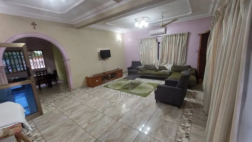 Furnished 3bdrm House in Teshie Bushroad, First Junction for rent