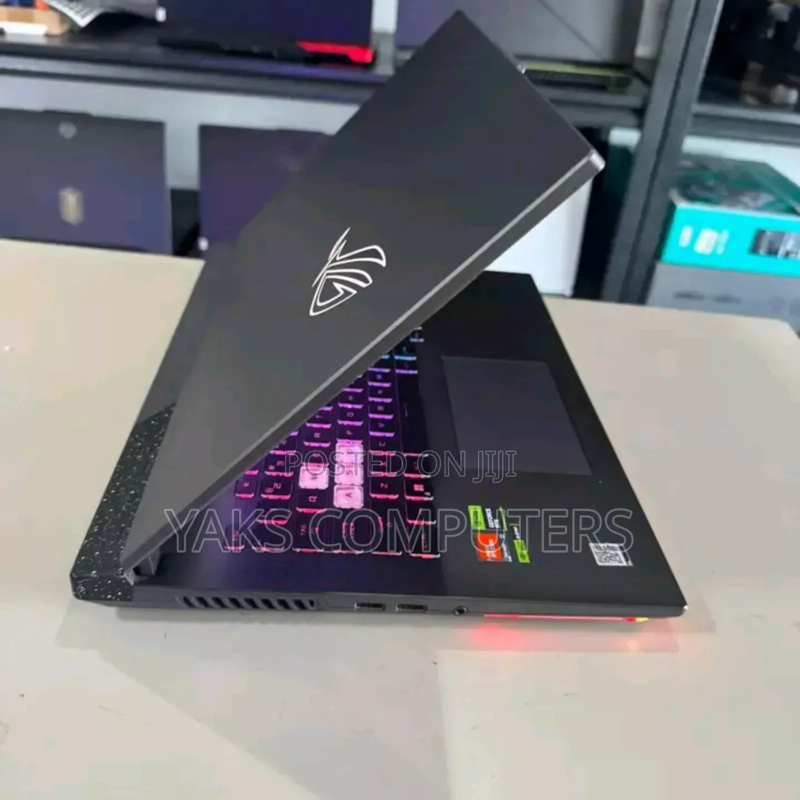New Laptop Asus ROG Strix G17 16GB AMD Ryzen 9 SSD 1T