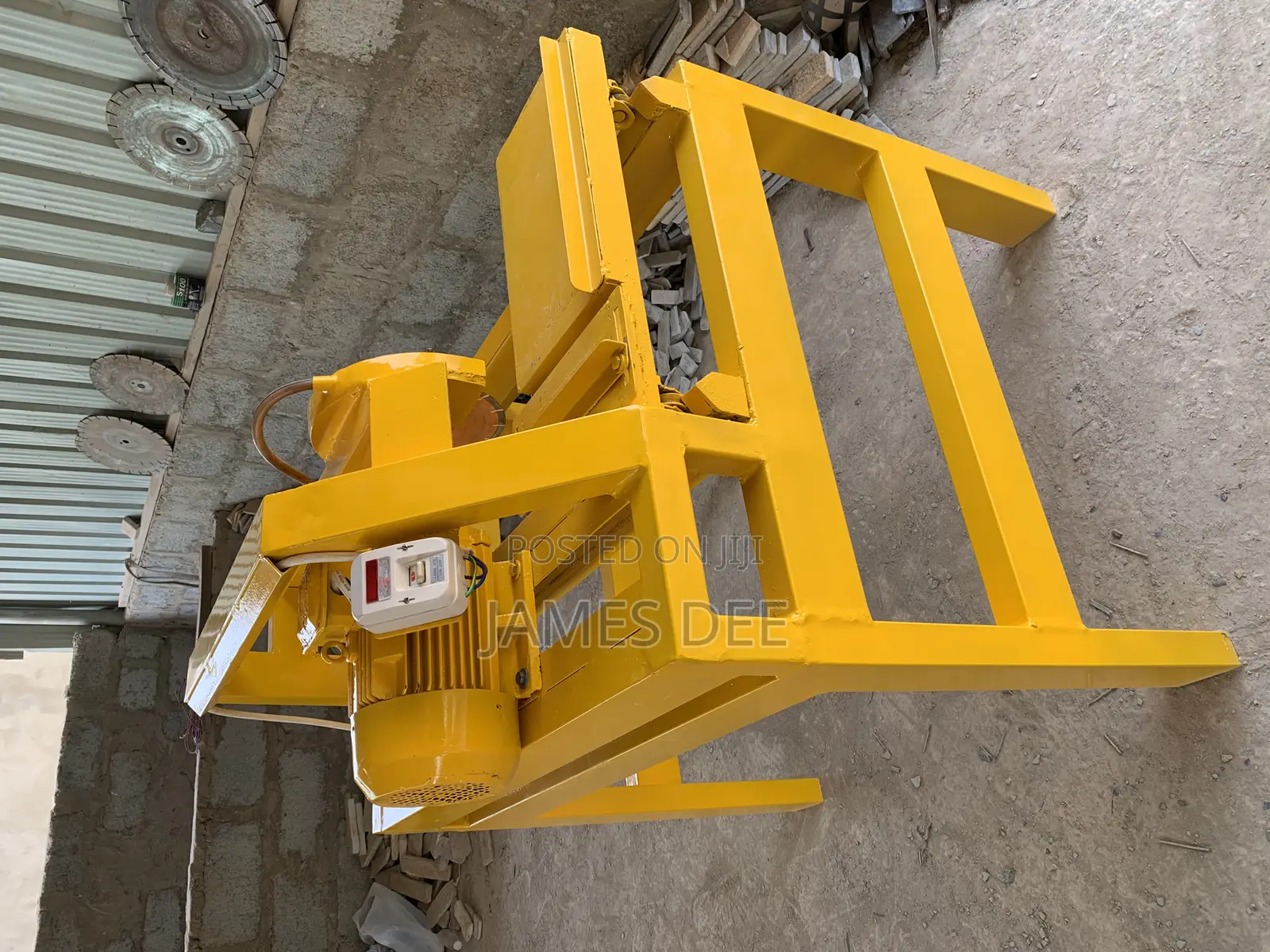 Stone Cutting Machine