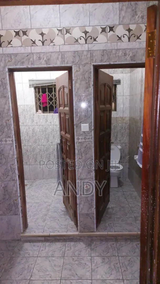 Furnished 3bdrm House in Teshie Bushroad, First Junction for rent
