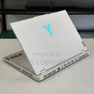 New Laptop Lenovo Legion Pro 7 16GB AMD Ryzen 9 SSD 1T