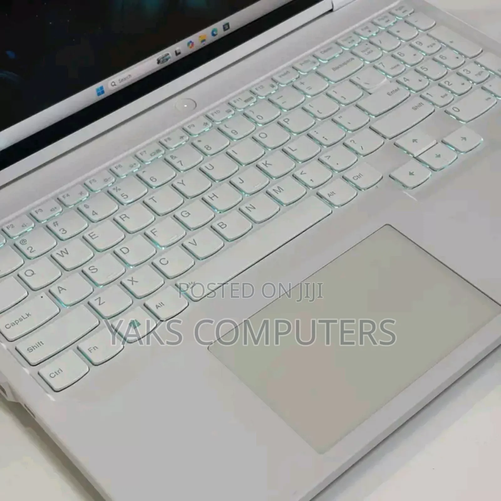 New Laptop Lenovo Legion Pro 7 16GB AMD Ryzen 9 SSD 1T