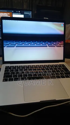 Laptop Apple MacBook Pro 2017 8GB Intel Core i5 SSD 128GB