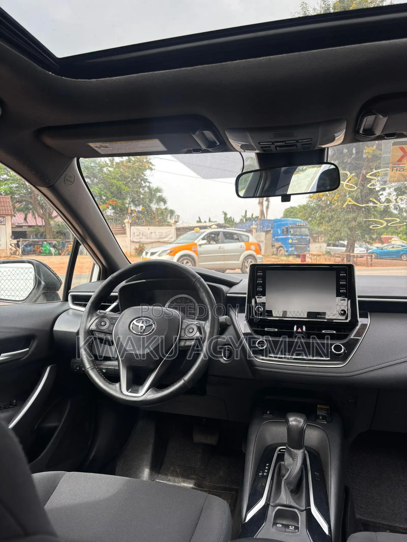 Toyota Corolla XSE 2021 White