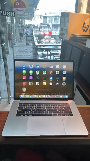 Laptop Apple MacBook Pro 2019 16GB Intel Core i9 SSD 512GB