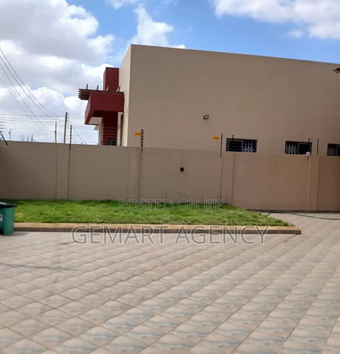 3bdrm House in Taifa Burkina (Mr. for sale