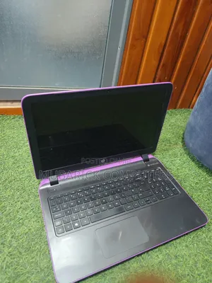 Laptop HP Pavilion 15 8GB Intel Core i3 HDD 1T