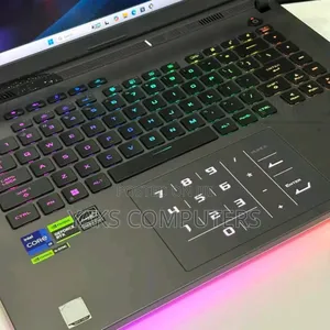 New Laptop Asus ROG Strix G17 16GB AMD Ryzen 9 SSD 1T