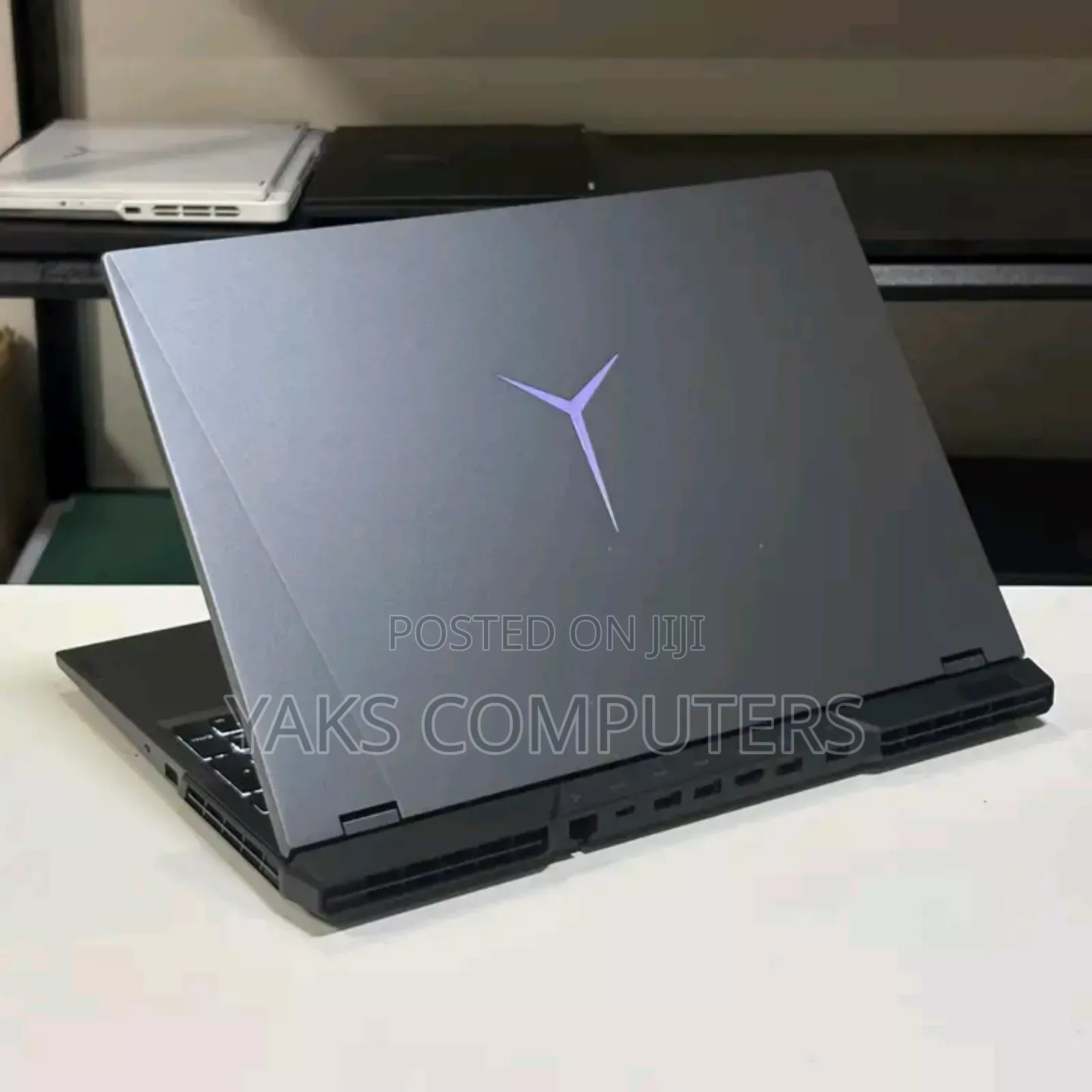 New Laptop Lenovo Legion 7 16GB AMD Ryzen 7 SSD 1T