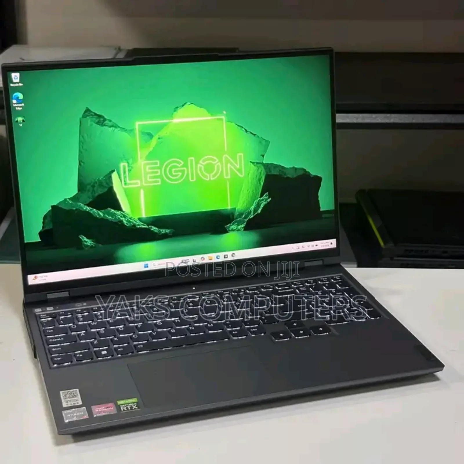 New Laptop Lenovo Legion 7 16GB AMD Ryzen 7 SSD 1T