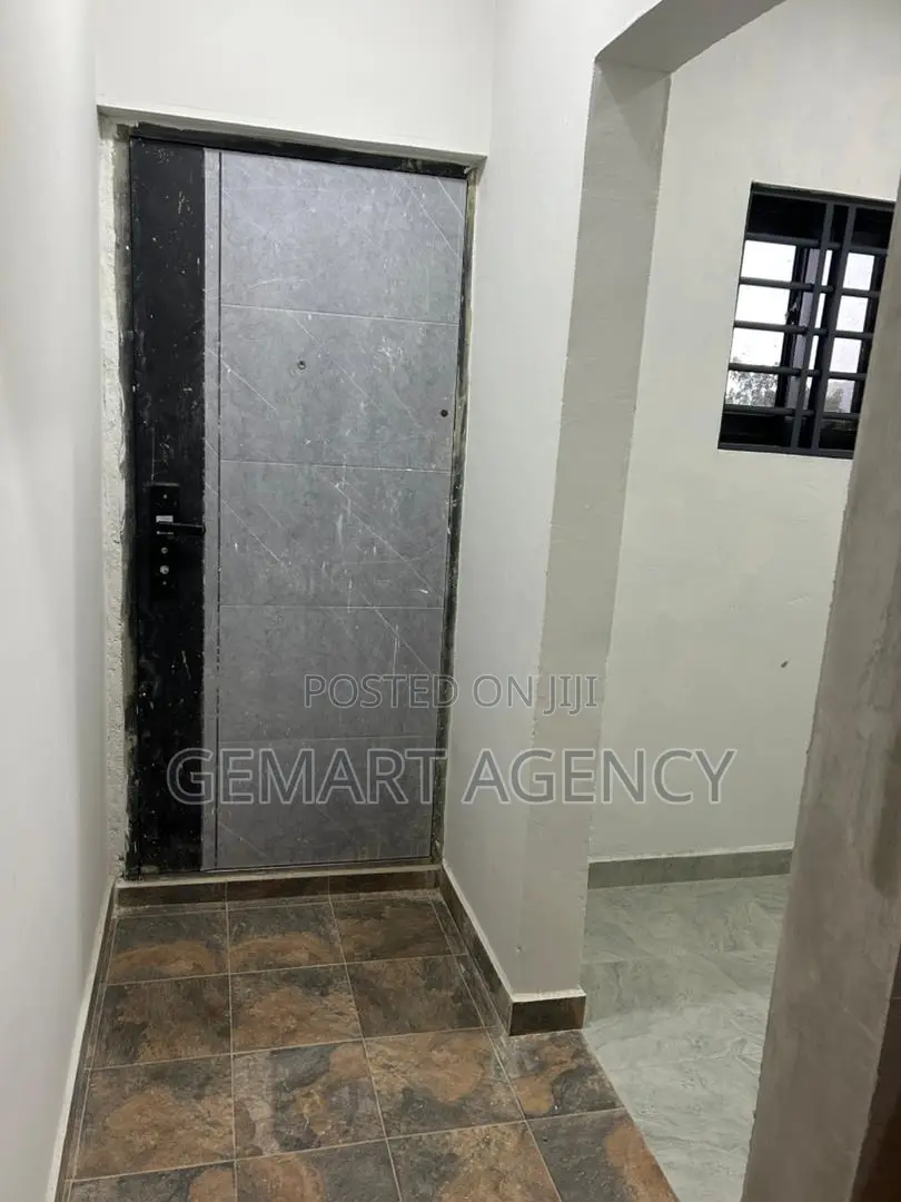 3bdrm House in Kuntunse – Near, Greater Accra for sale