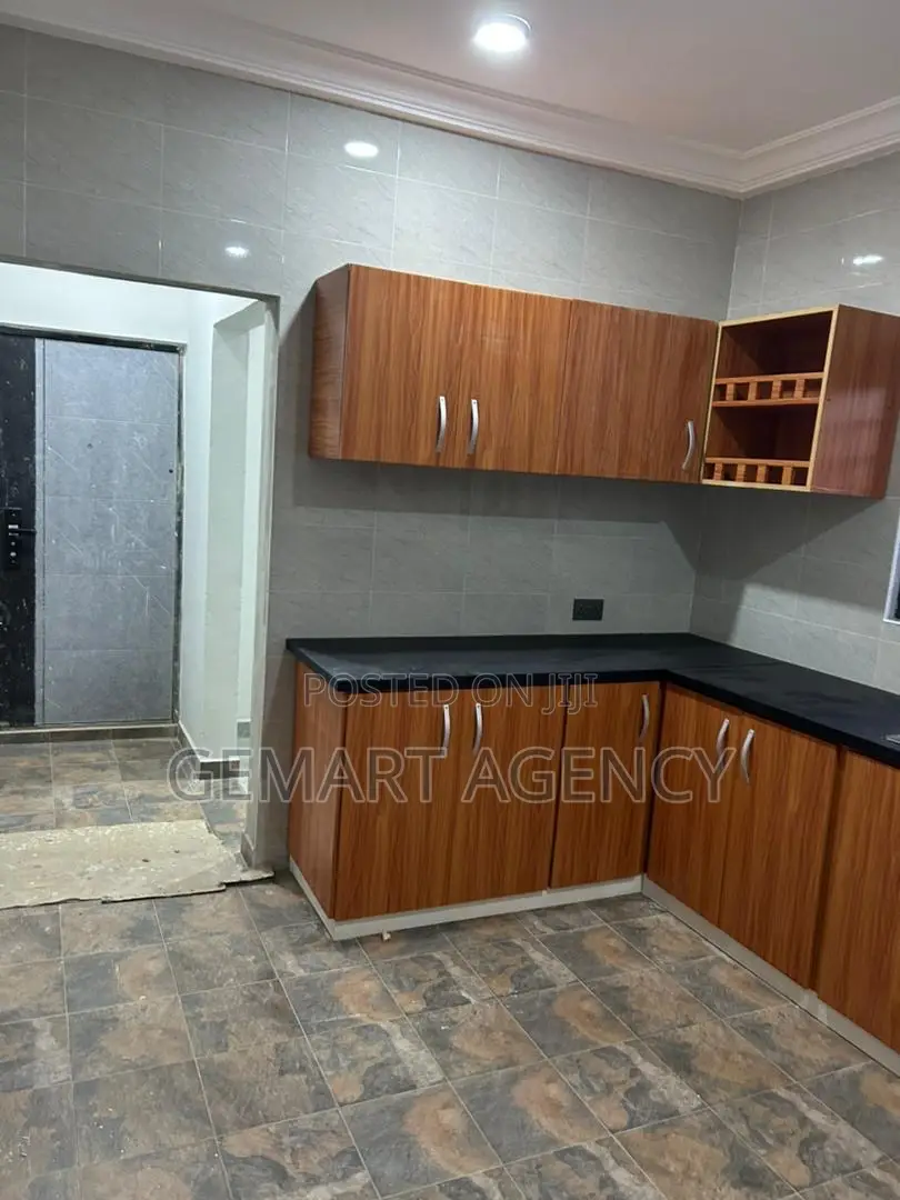 3bdrm House in Kuntunse – Near, Greater Accra for sale