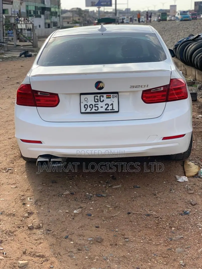 BMW 523i 2015 Off white