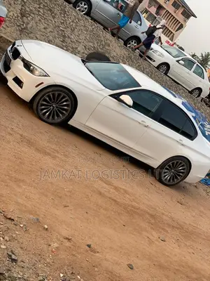 BMW 523i 2015 Off white