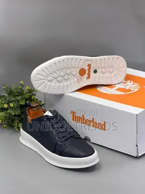 Quality Timberland Leather Sneakers (Navy and White)