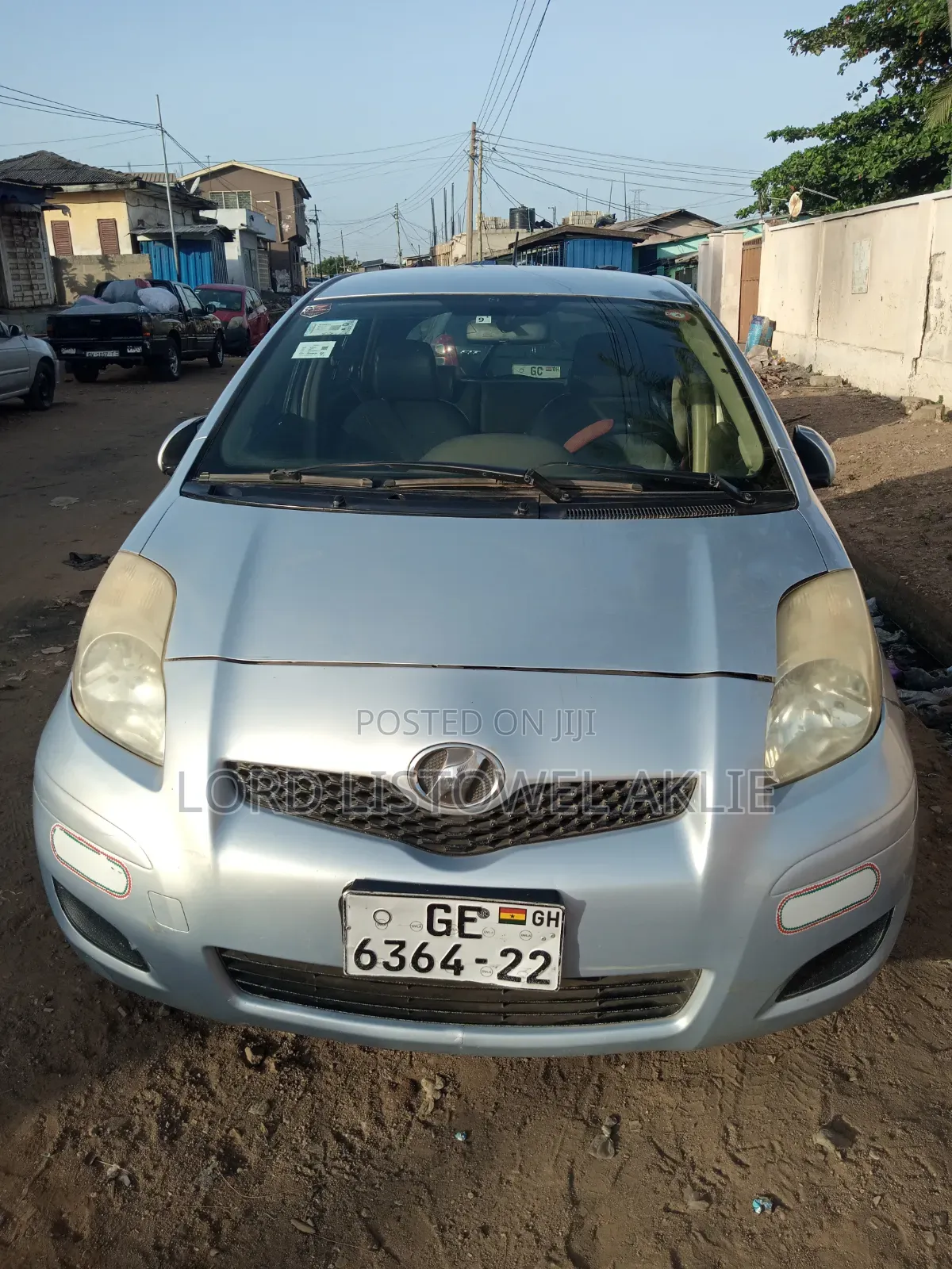 Toyota Vitz 1.3 FWD 5dr 2009 Silver