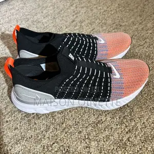 Nike Men's React Phantom Run Fk 2 Running