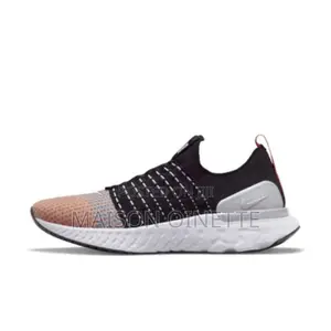 Nike Men's React Phantom Run Fk 2 Running