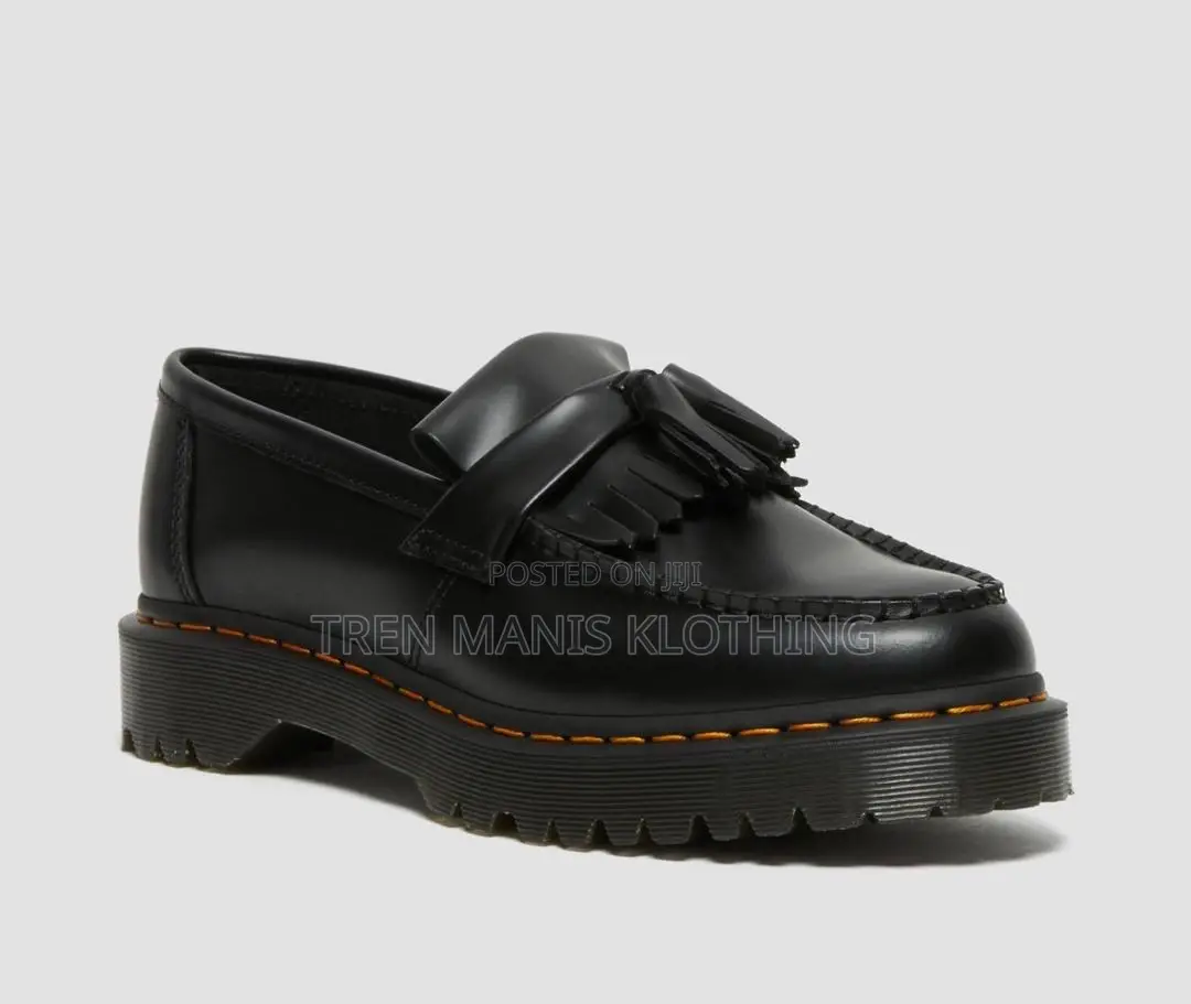 Dr Martens Shoe