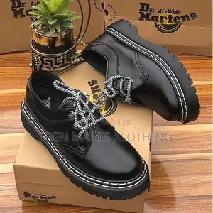 Dr Martens Shoe