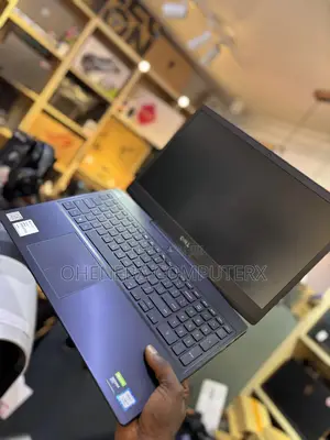 Laptop Dell G3 17 3579 8GB Intel Core i5 SSD 512GB