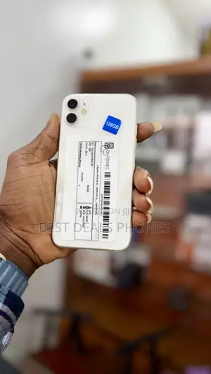 Apple iPhone 11 128 GB Silver