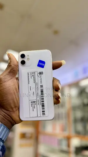 Apple iPhone 11 128 GB Silver