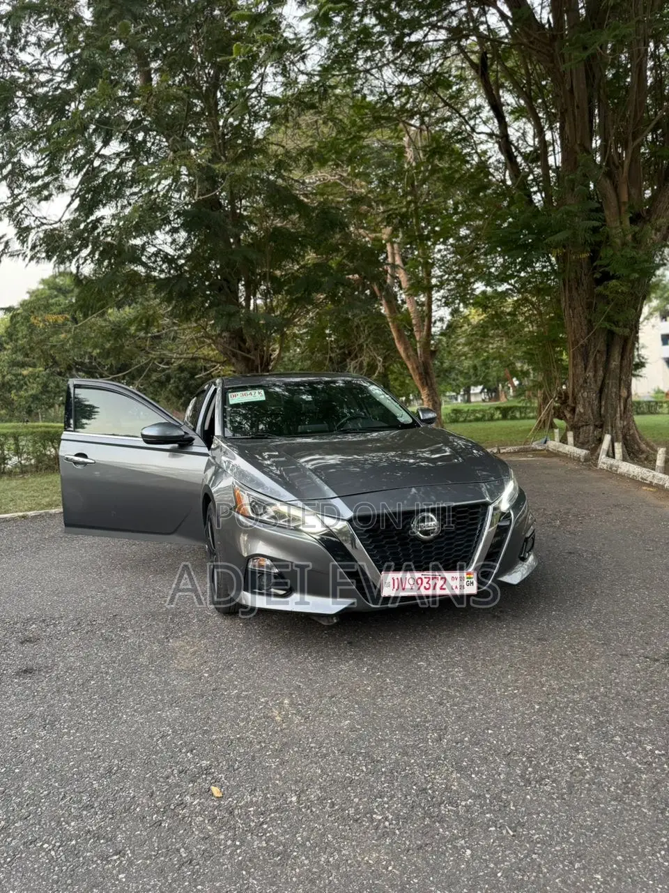 Nissan Altima 2.5 SV FWD 2019 Gray