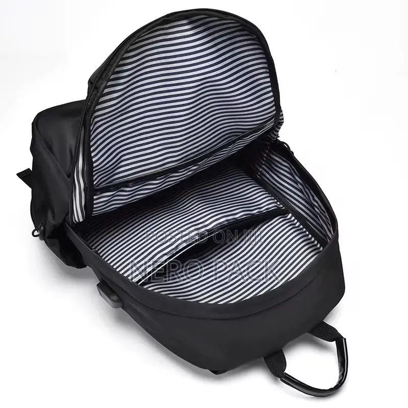 Large Capacity Smart Casual Sports / Laptop Waterproof Backpack
