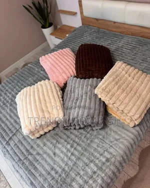 Premium Warm Blanket Soft, Cozy Ultra Comfortable Bedding