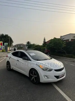Hyundai Avante 2015 White