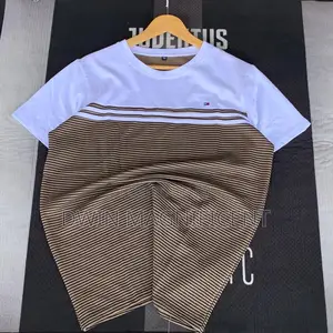 Tommy Hilfiger Short-Sleeve T-Shirt With a Horizontal Striped Design