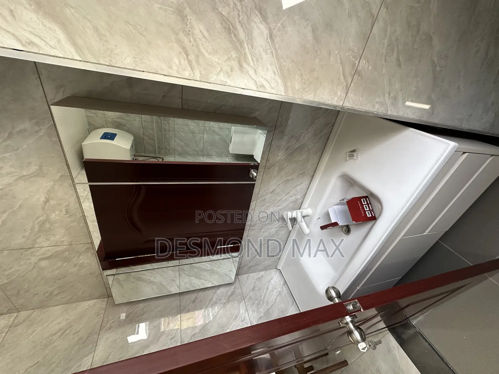 Furnished 3bdrm Apartment in Max Realty, Dzorwulu for rent