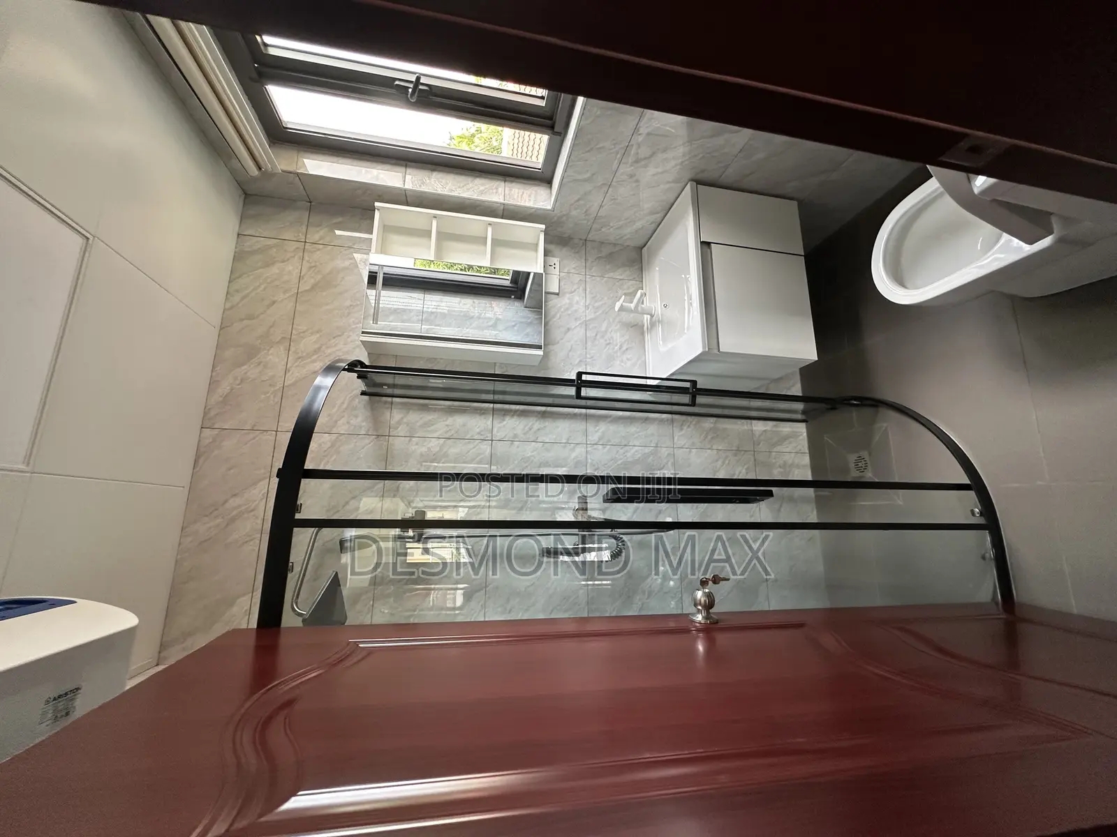 Furnished 3bdrm Apartment in Max Realty, Dzorwulu for rent