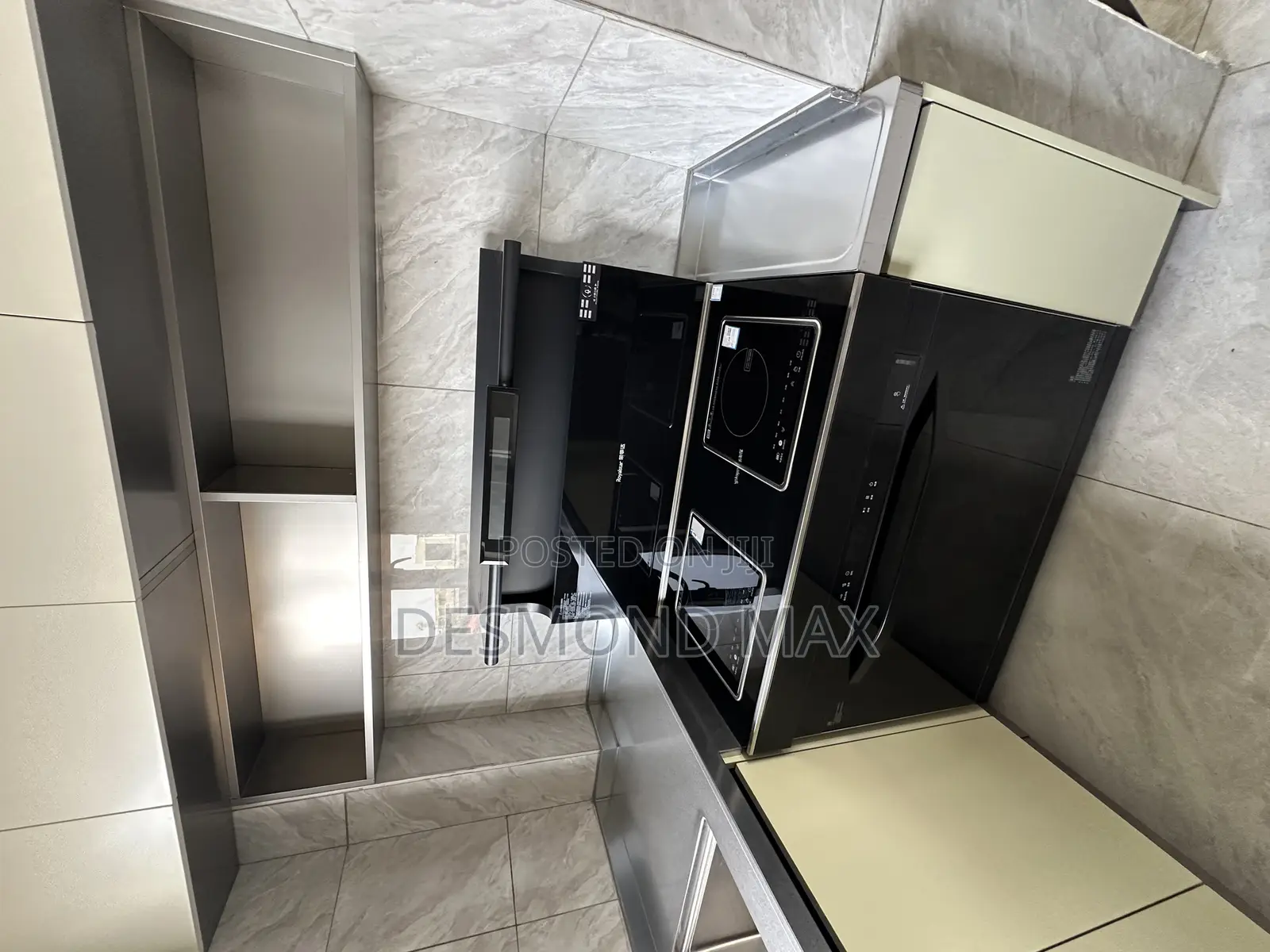 Furnished 3bdrm Apartment in Max Realty, Dzorwulu for rent