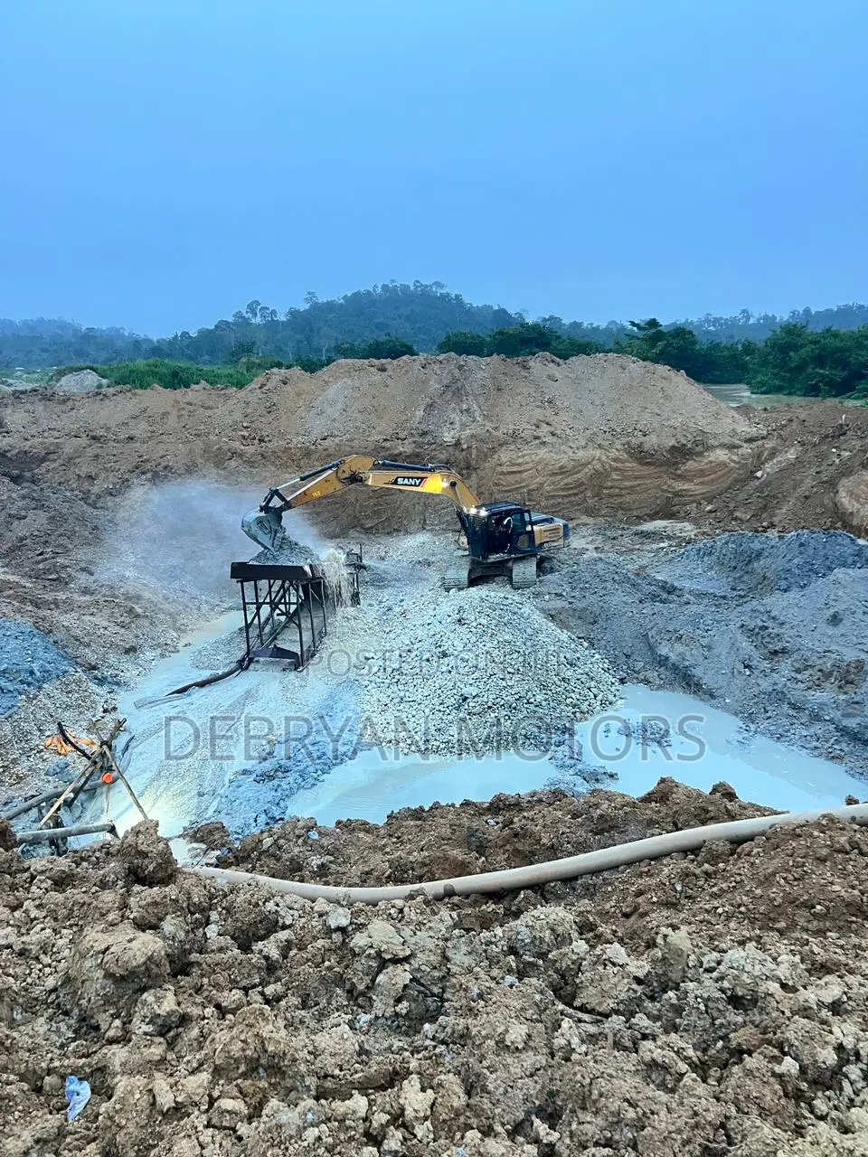 Used Sany 215 for Sale. Water Track, Long Boom