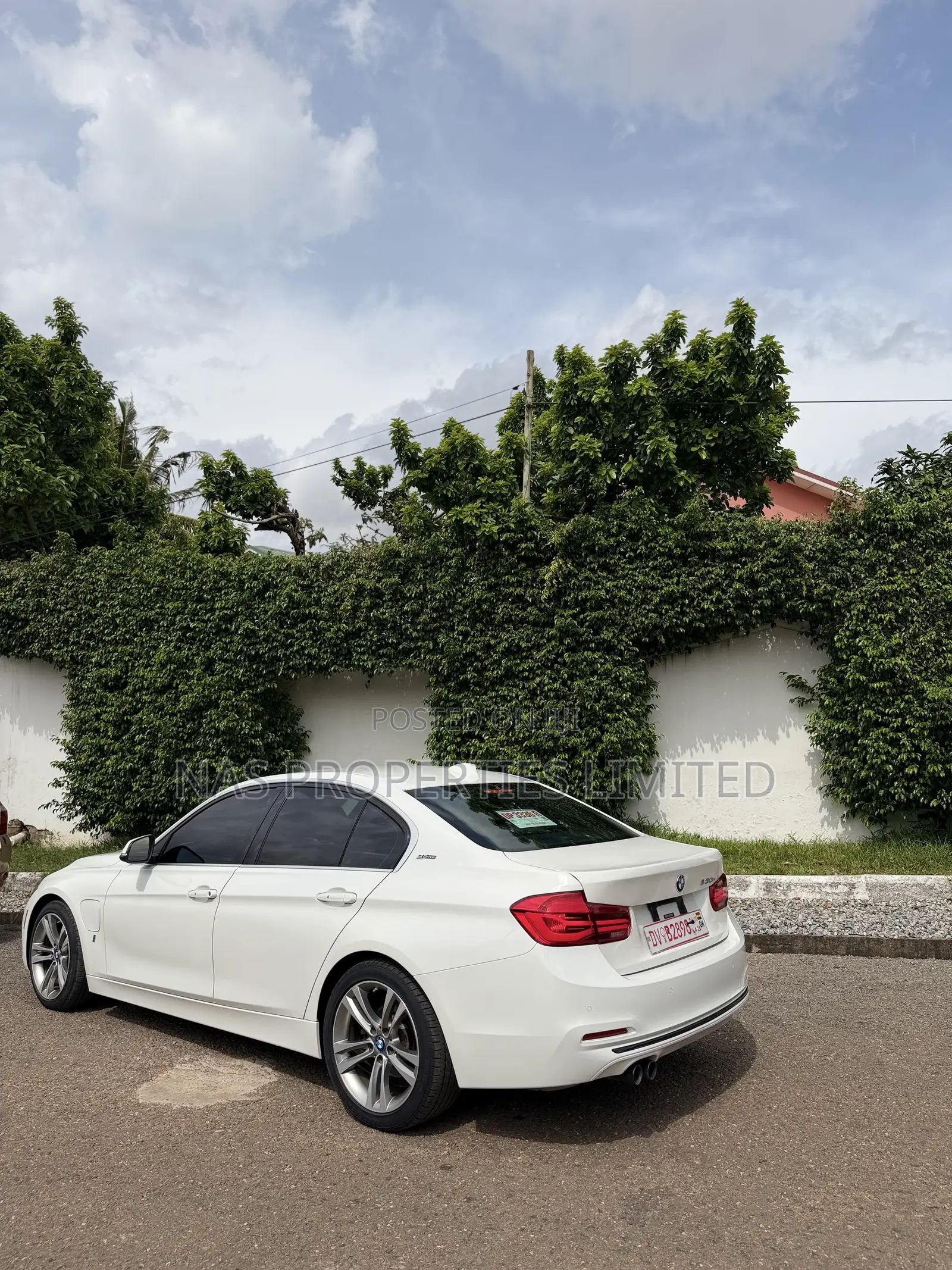 BMW 330i 2017 White