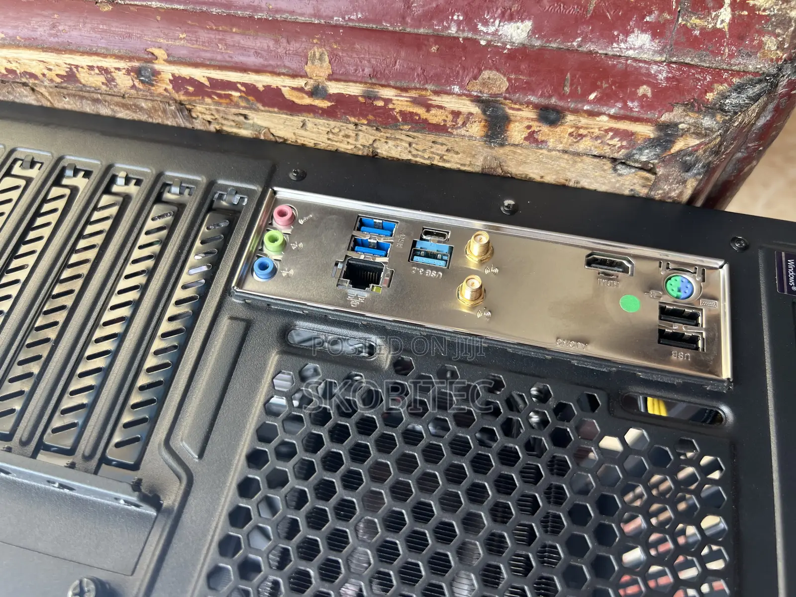 Asrock Z490 Phantom Gaming Plus Intel I7 8 Cores 16 Threads