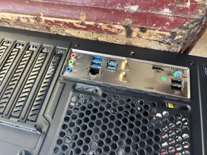 Asrock Z490 Phantom Gaming Plus Intel I7 8 Cores 16 Threads