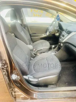 Hyundai Accent GLS 4dr Sedan (1.6L 4cyl 6M) 2015 Brown