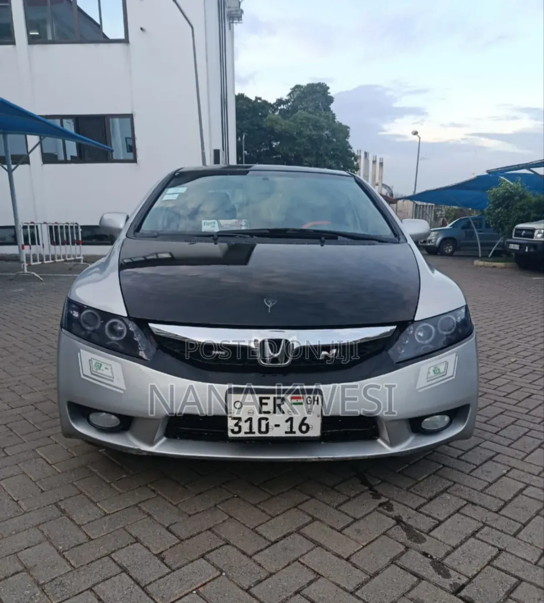 Honda Civic 1.8 5 Door 2011 Silver