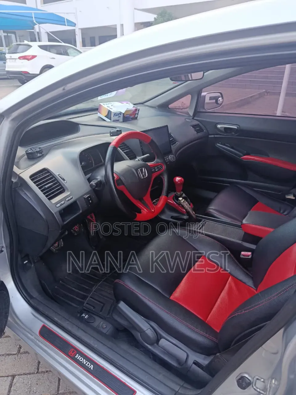 Honda Civic 1.8 5 Door 2011 Silver