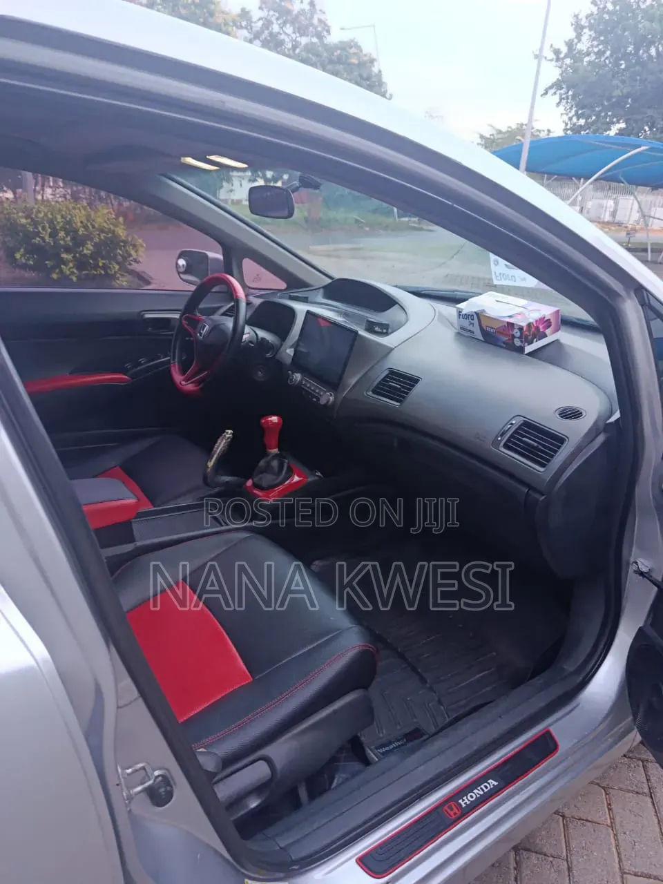 Honda Civic 1.8 5 Door 2011 Silver