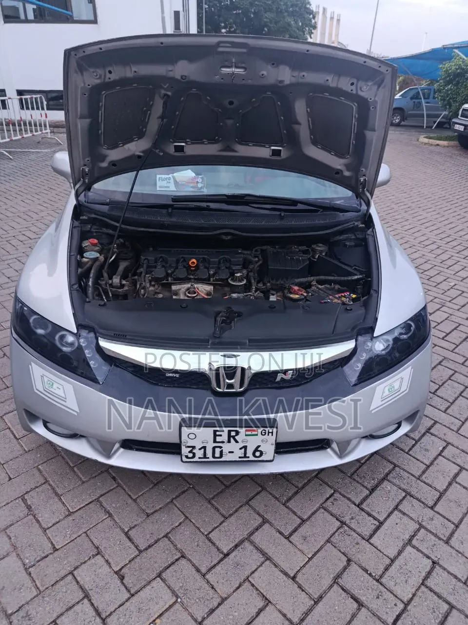 Honda Civic 1.8 5 Door 2011 Silver