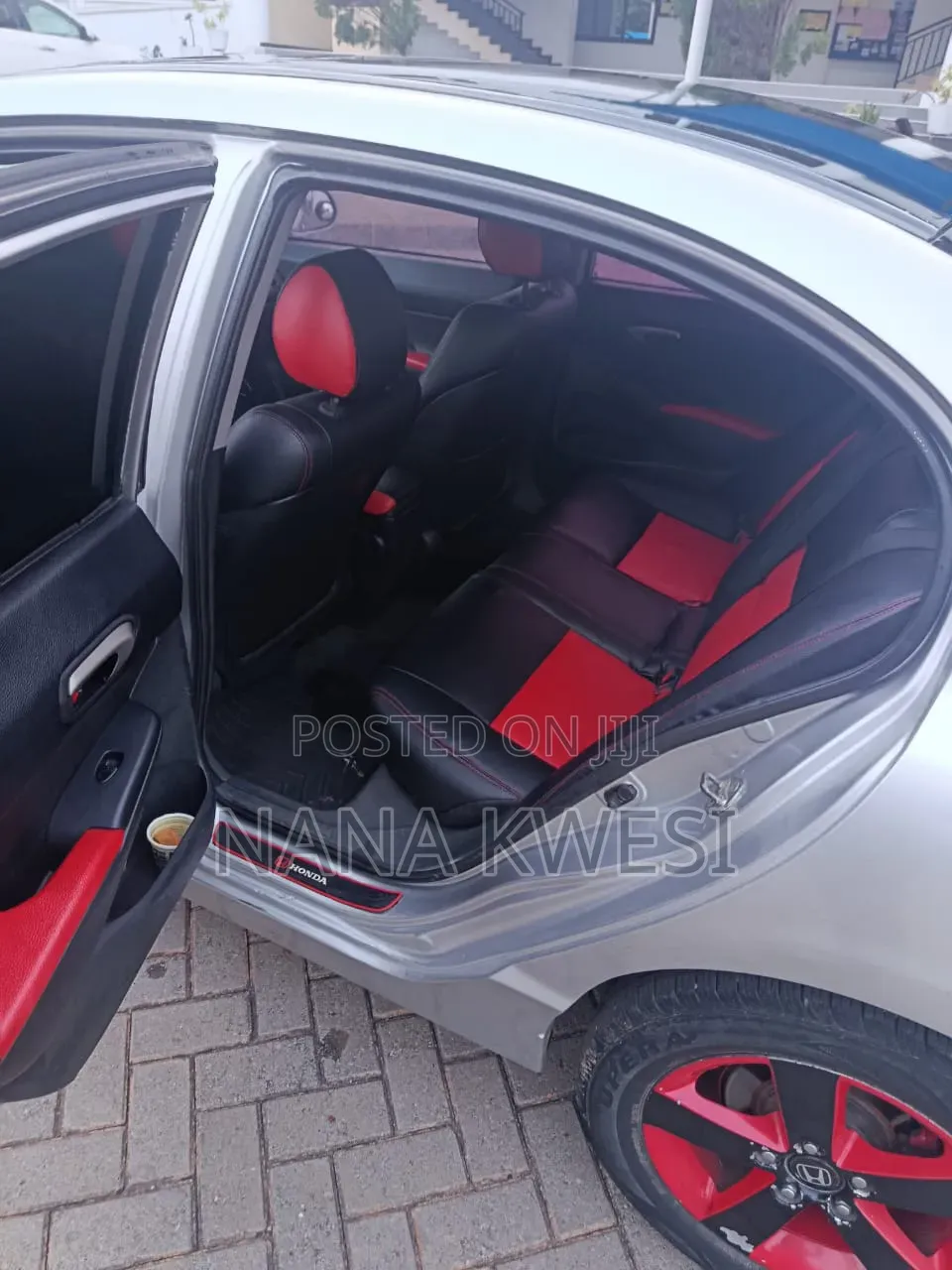 Honda Civic 1.8 5 Door 2011 Silver