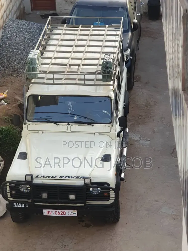 Land Rover Defender 1990 White